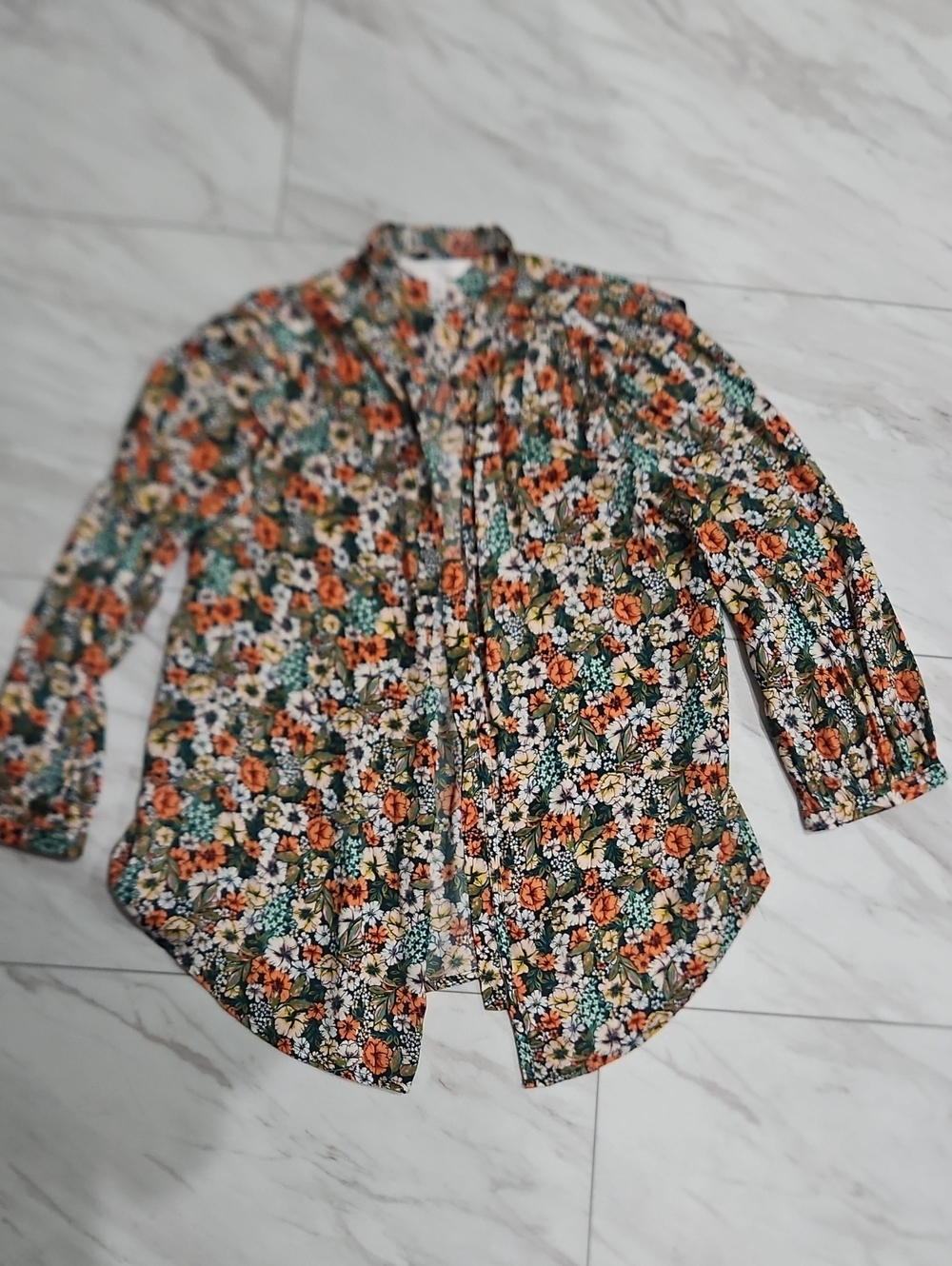 Floral Button-Front Women's Blouse in Multicolor
